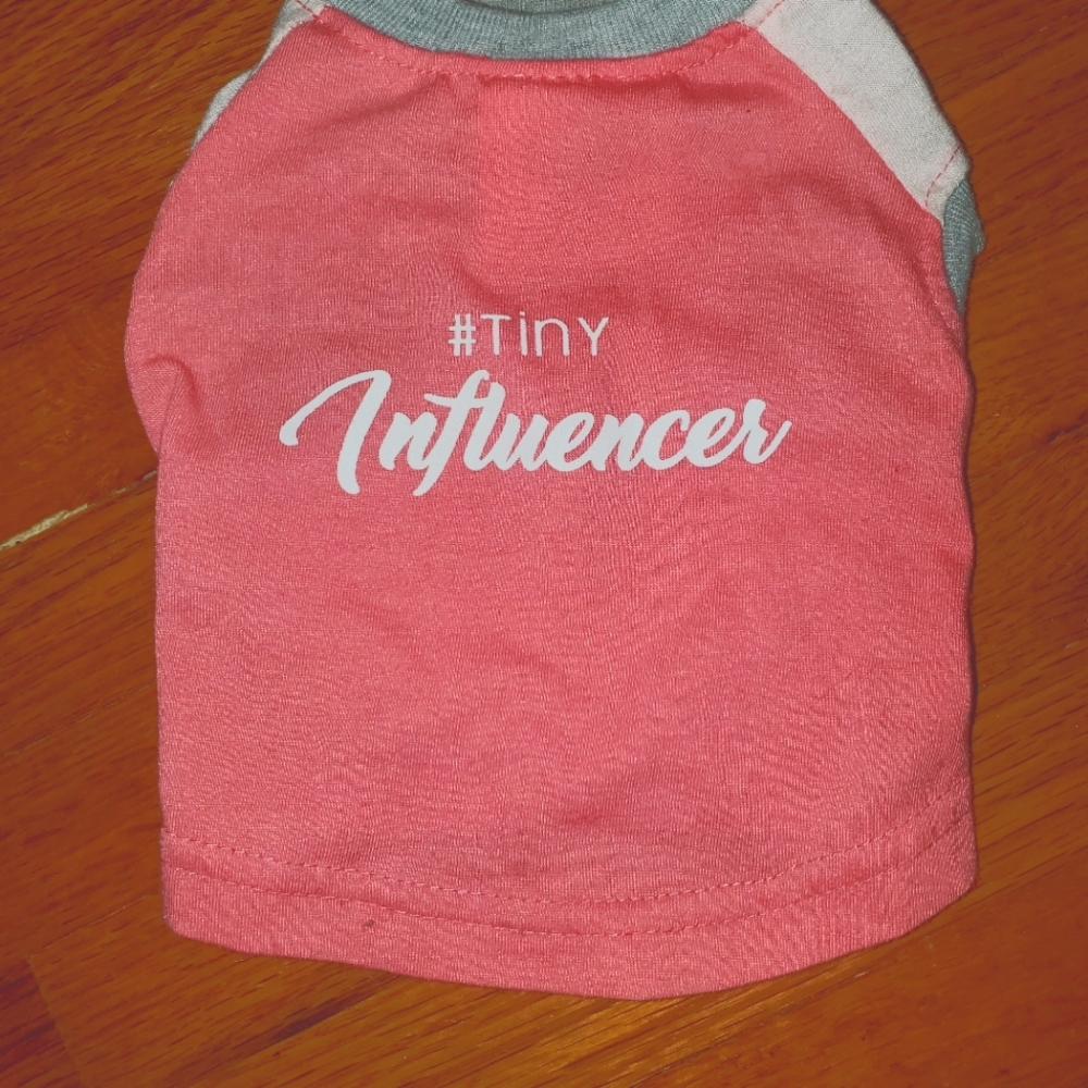 Top Paw # tiny influencer Dog Tshirt size xs